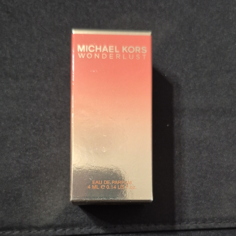 Michael Kors Wonderlust Pink and Gold Box